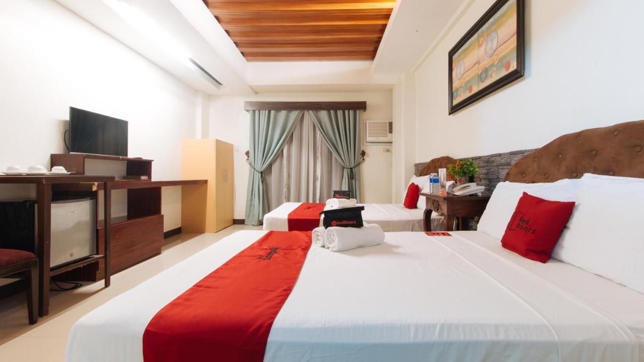 Reddoorz Plus @ Melsol Metro Vigan City Exterior foto
